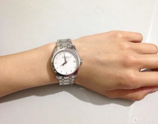 53c20b03101d3.jpg_e1080 Tissot T Trend Couturier White Dial Silver Steel Strap Watch For Women - T035.210.11.011.00