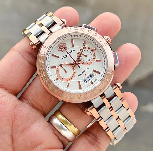 WhatsAppImage2022-11-28at7.32.47PM_grande_2dfaadb2-2bab-4213-aac2-49231df079e9 Versace V Extreme Chronograph White Dial Rose Gold Stainless Steel Watch for Women - VCN050017