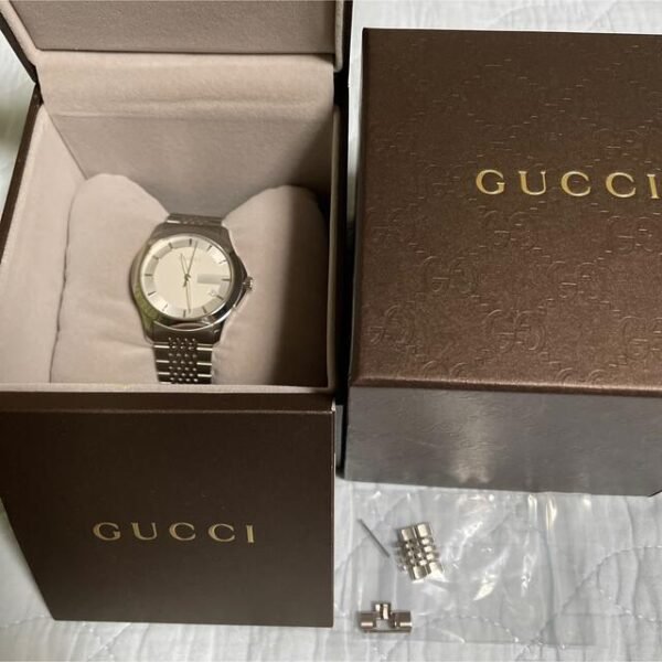 1682635114-977406 Gucci G Timeless Silver Dial Silver Steel Strap Watch For Men - YA126401