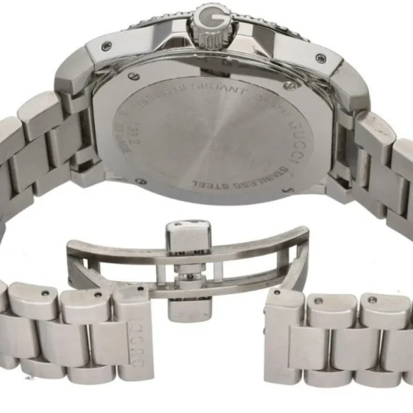 2130197074 Gucci Dive Quartz Black Dial Silver Steel Strap Watch For Men - YA136212