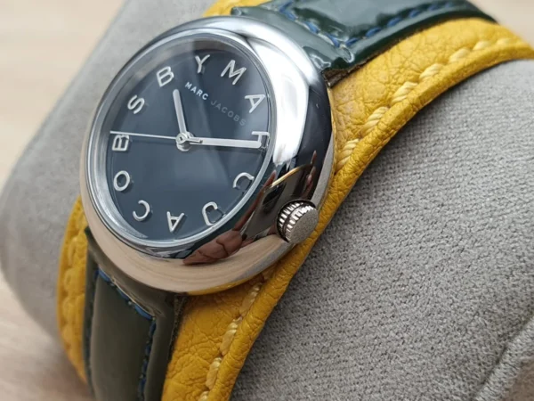 2beee1cb-fc4e-4546-8967-12366c0e9d6f_022ba360-03af-4db9-965d-7e5688b0768b Marc Jacobs Black Dial Black Leather Strap Watch for Women - MBM1071