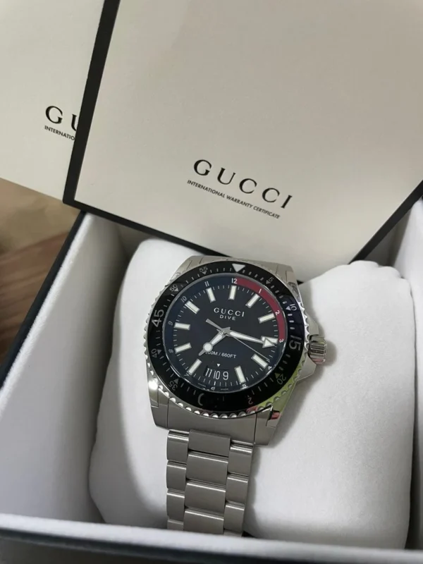 5e92d2f2-646c-409c-a121-d57c72c79340 Gucci Dive Quartz Black Dial Silver Steel Strap Watch For Men - YA136212