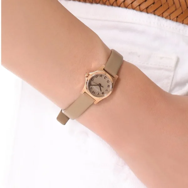 Marc Jacobs Henry Dinky Grey Dial Grey Leather Strap Watch for Women - MBM1239