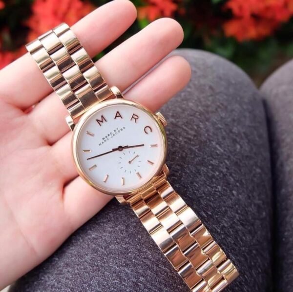 dong-ho-marc-jacobs-mbm3244-chinh-hang-danh-cho-nu-598a827682ac8-09082017103310-238910 Marc Jacobs Baker White Dial Rose Gold Steel Strap Watch for Women - MBM3244
