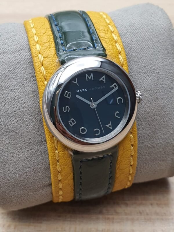 e92b28c2-8bad-42fb-b505-5b3583adcfb2_d4ba3e34-7c57-448b-ab00-fed4c7964a7d Marc Jacobs Black Dial Black Leather Strap Watch for Women - MBM1071