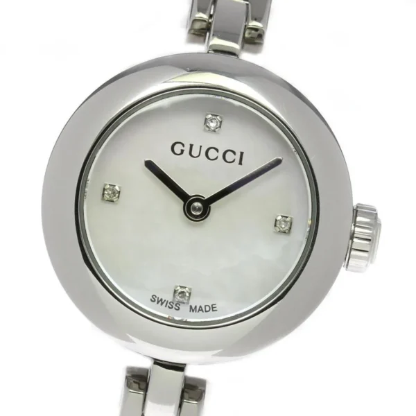 jp_i_n_16d22e49-4b53-4837-9b89-3b07d0c43d47 Gucci Diamantissima Quartz Diamonds White Dial Silver Steel Strap Watch For Women - YA141503