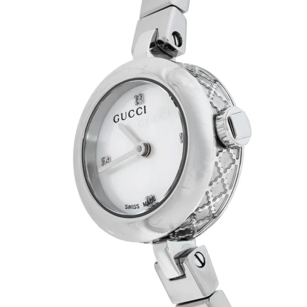 luxury-women-gucci-used-watches-p314491-008_e49edf0f-1a28-449a-afde-cd99ff758315 Gucci Diamantissima Quartz Diamonds White Dial Silver Steel Strap Watch For Women - YA141503